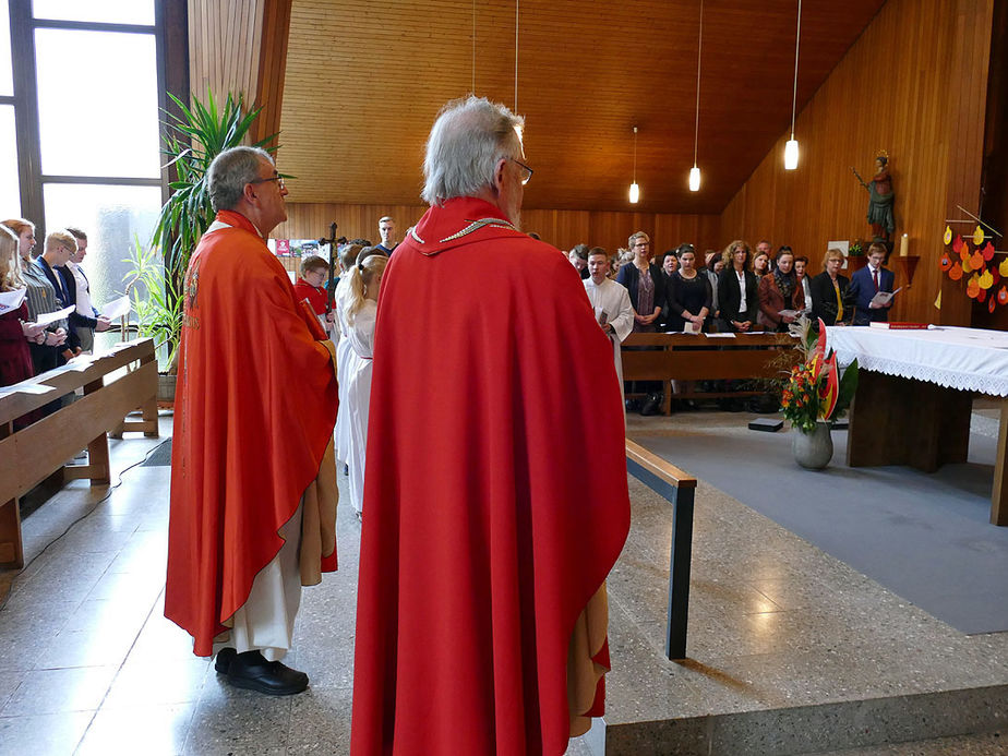 Firmung 2019 in Naumburg (Foto: Karl-Franz Thiede)